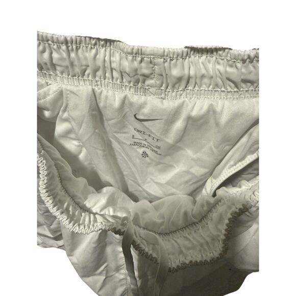 Nike Dri-FIT Women’s Running Shorts – White – Size Small - Picture 3 of 4